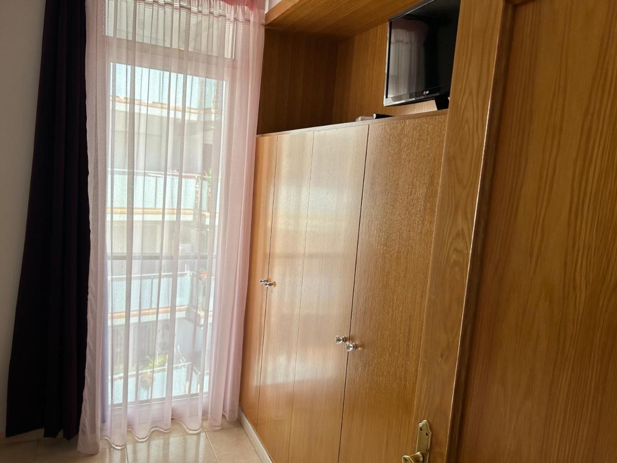 Apartaments Superiors Mtb Only Couples リョレート・デ・マル エクステリア 写真